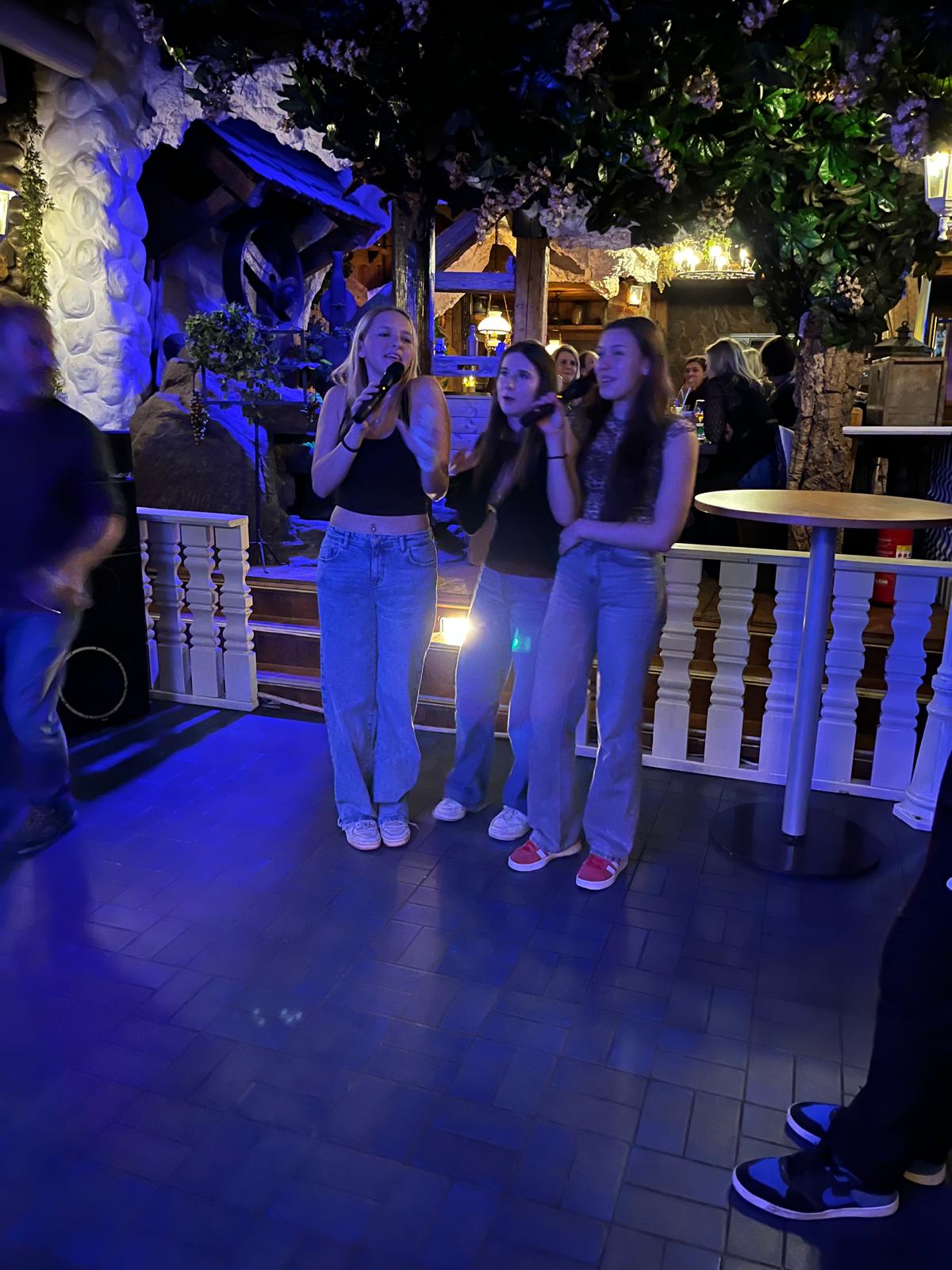 Moonlight Lounge - WhatsApp Image 2026-01-04 at 22.52.37 (6).jpeg